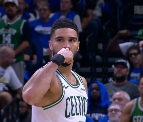 开云体育入口-塔图姆重返赛场，持续失利首场状态出色，掘金观众沸腾！