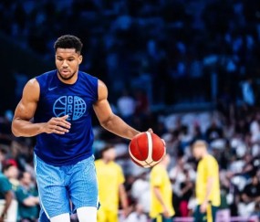 开云官网-关于字母哥重要时刻战术调整，澳大利亚队带队取胜！的信息