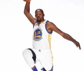 kaiyun-杜兰特迎来三赛季出色发挥，曼联观众热烈欢呼！